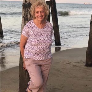 Meet your Posher, Stella